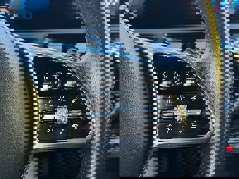 Image Mercedes-Benz 汃獡敳䄠 A 180 1.3 136 Progressive Line Full leds GPS Caméra Carplay Sièges chauffants Régul Clim auto bi-zon